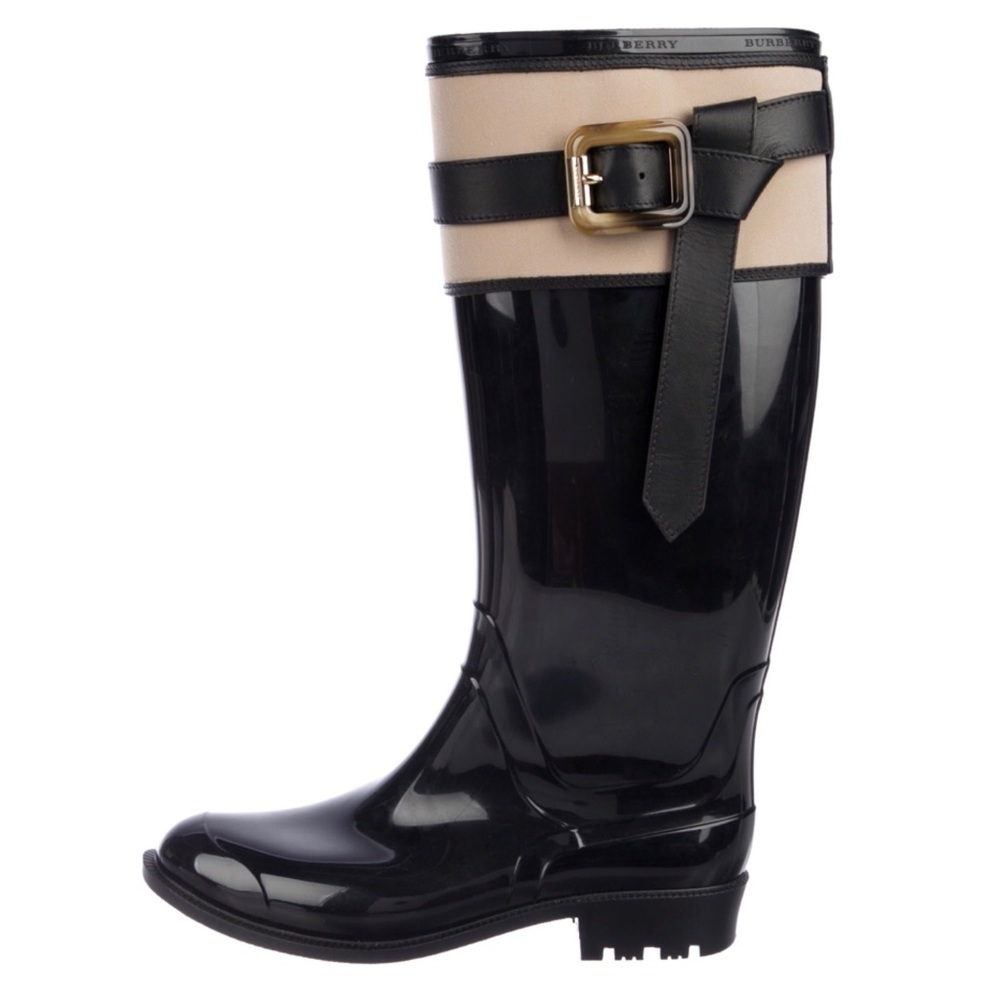 Burberry Rubber Rain Boots W/ Cute Accent Size 6